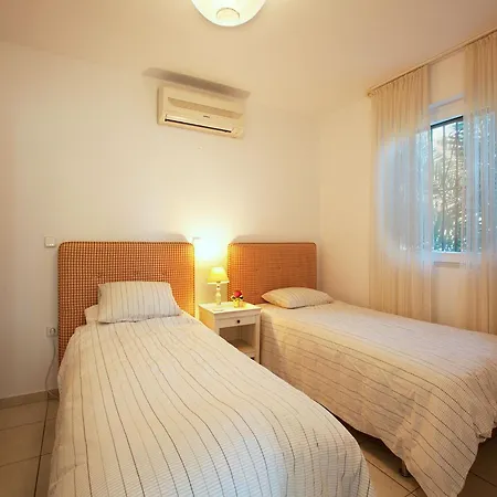 Lovely With Swimming Pool Villa *